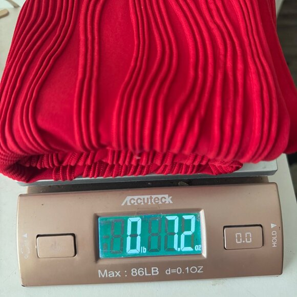 Calvin Klein Red Sleeveless Textured Tank Top Size small round neck - Picture 7 of 7